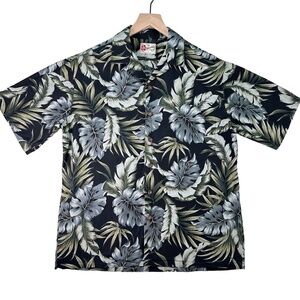 Hilo Hattie Blue Floral Pattern Short Sleeve Button Up Collared Hawaiian Shirt L